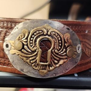 Leather wrist cuff
